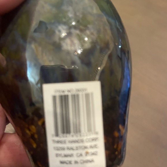 Three Hands Corp small vase - Picture 3 of 6